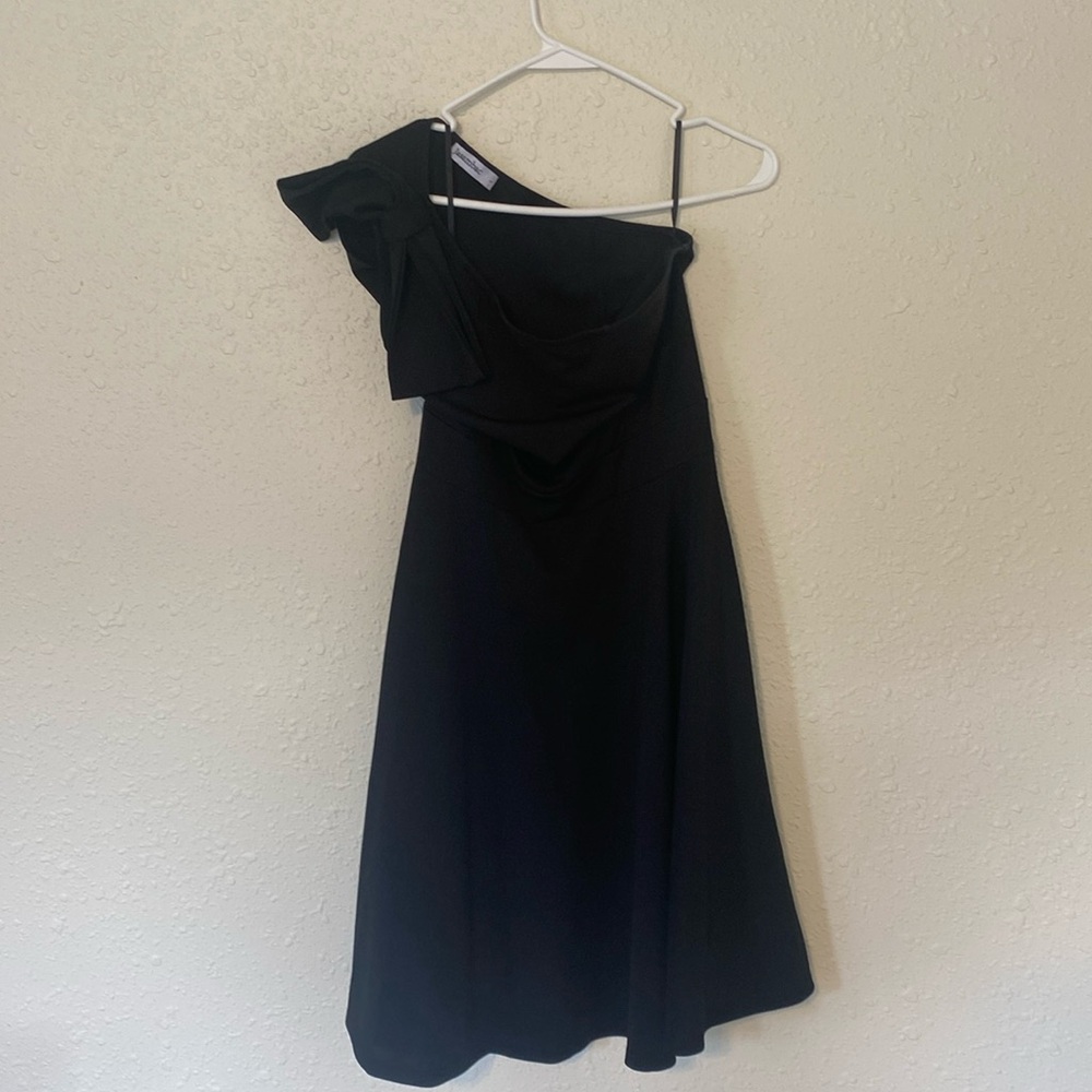 Women’s black one shoulder cocktail party dress